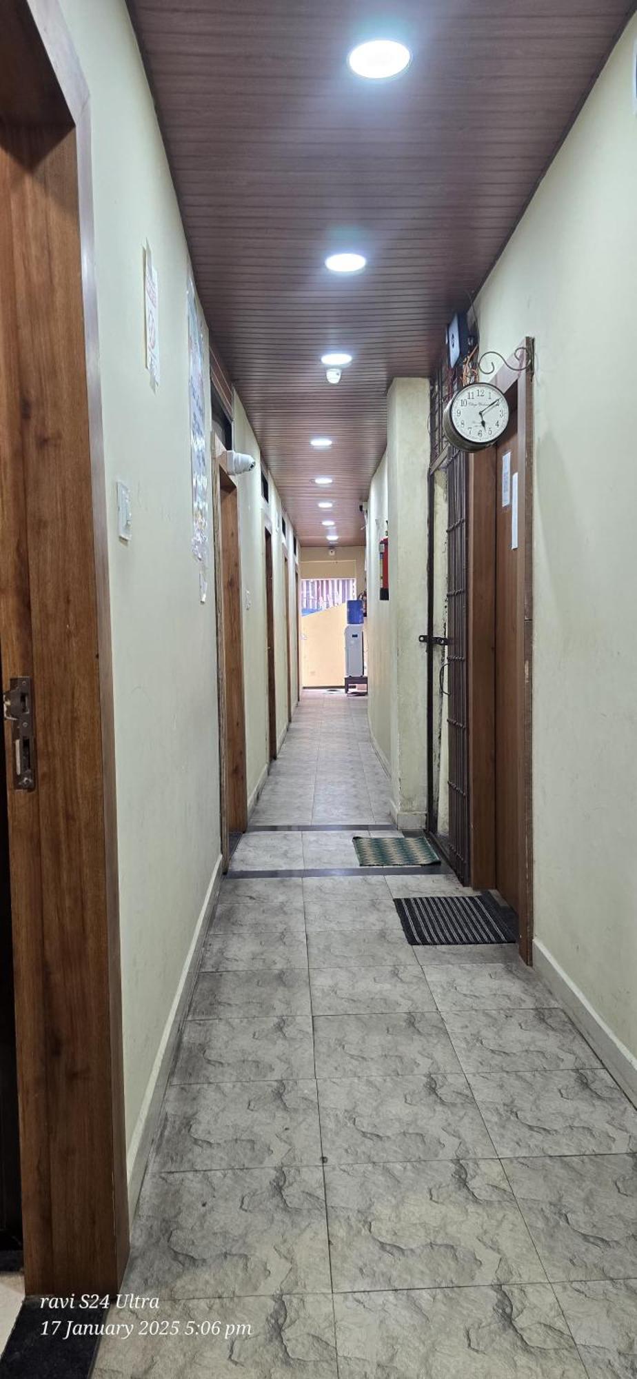 Shree Gurunanak Palace Uddzsaín Kültér fotó